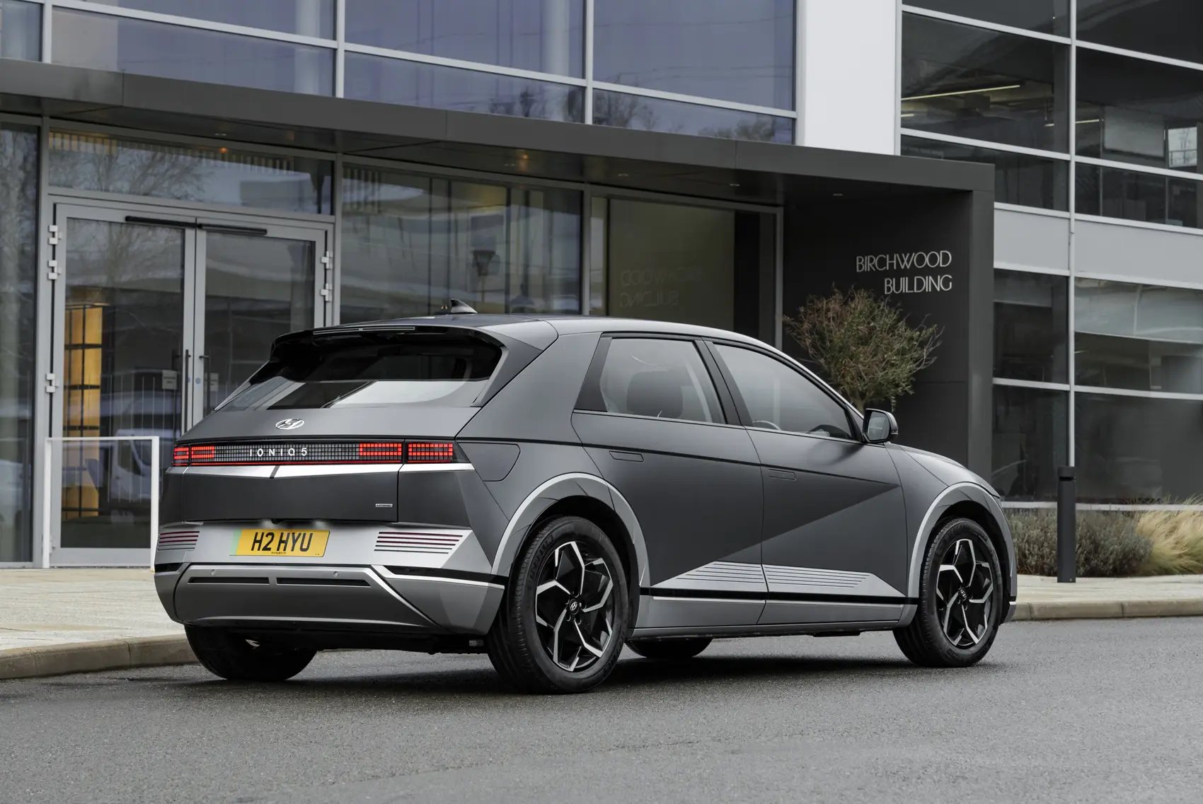 Best Electric SUVs 2025 | Long-Range EV Family Cars in Europe